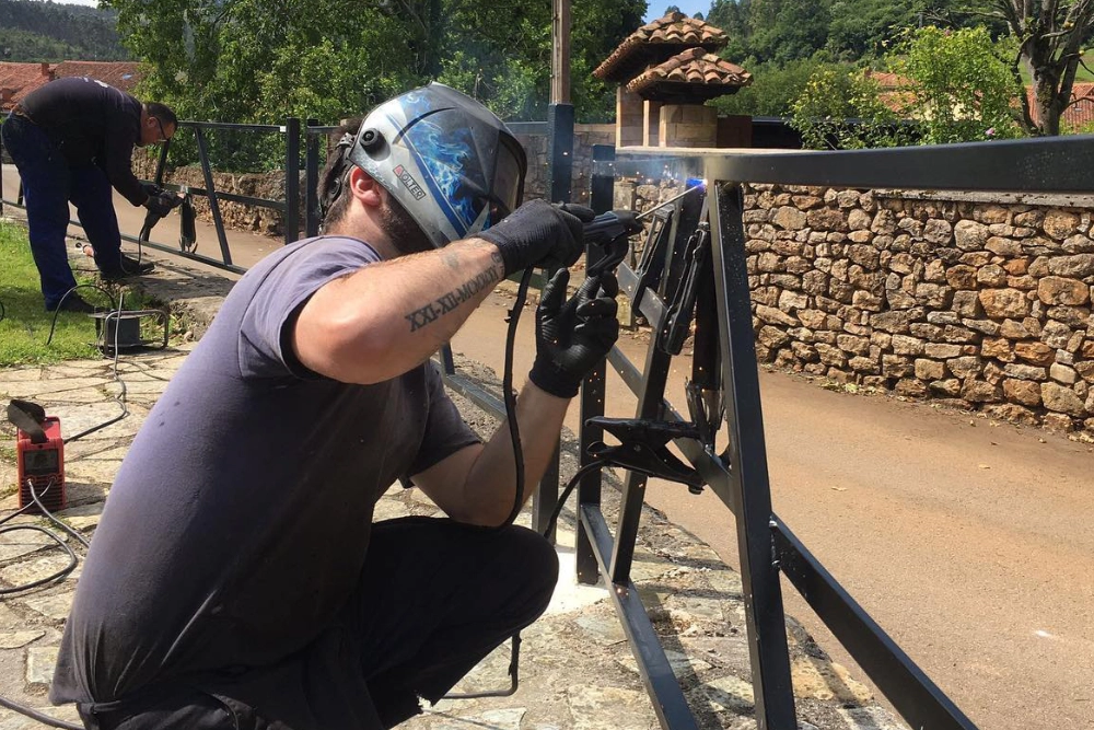 Trabajos de soldadura y calderería